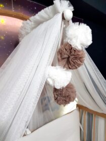 Cibinlik, Cibinlik Aparatı, Cibinlik Ponponu, Cibinlik Demiri, Bebek Odası, Çocuk Odası, Mobilya Beşik, Park Beşik, Bebek Beşik, Sineklik, Dekoratif Cibinlik, Bebek Cibinlik, Bebek Uyku Seti, Bebek Beşik Cibinlik, Cibinlik Takımı, Lüks Cibinlik, Metal Cibinlik Aparatı