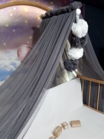 Cibinlik, Cibinlik Aparatı, Cibinlik Ponponu, Cibinlik Demiri, Bebek Odası, Çocuk Odası, Mobilya Beşik, Park Beşik, Bebek Beşik, Sineklik, Dekoratif Cibinlik, Bebek Cibinlik, Bebek Uyku Seti, Bebek Beşik Cibinlik, Cibinlik Takımı, Lüks Cibinlik, Metal Cibinlik Aparatı