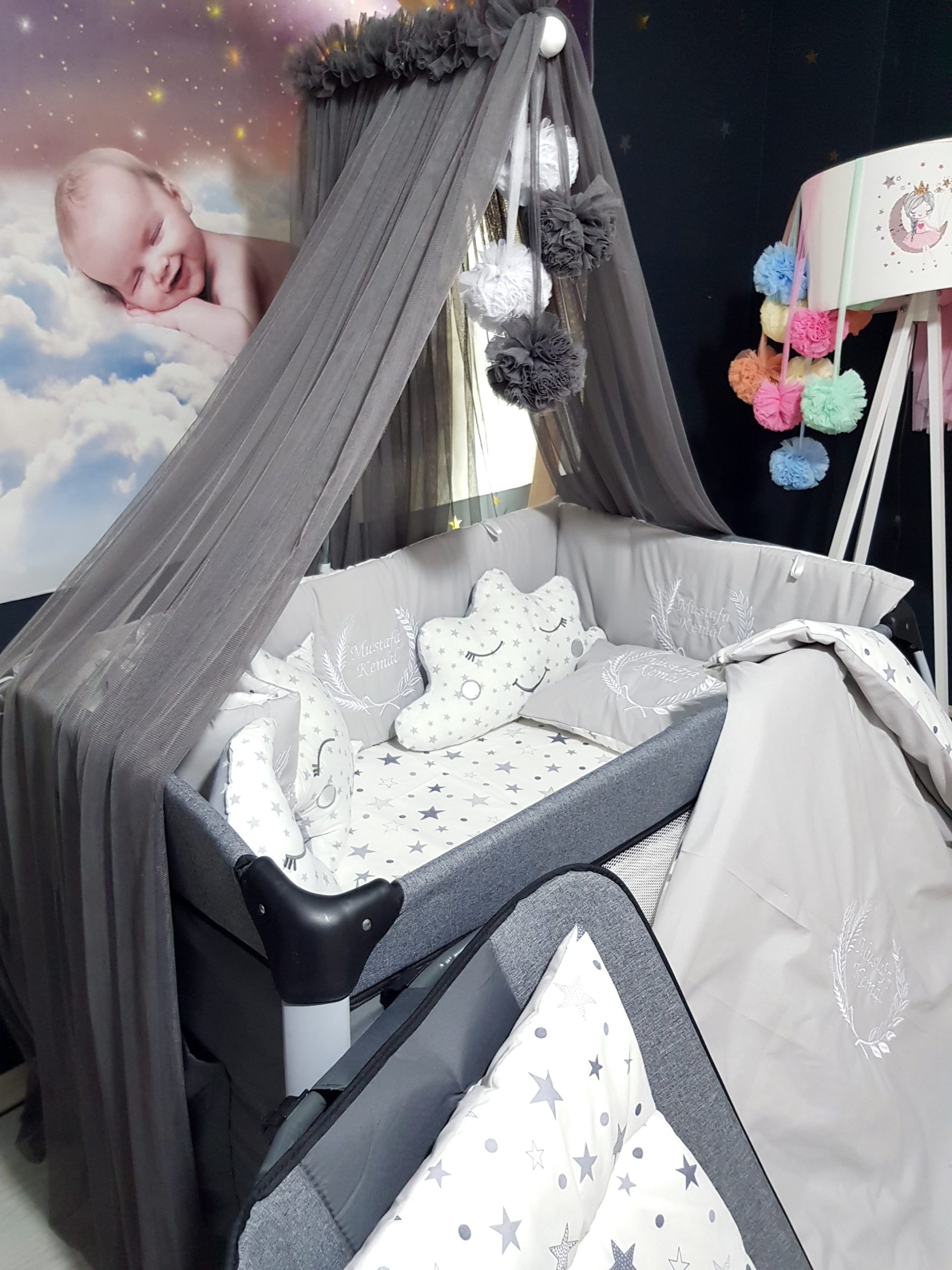 B3-Nakışlı_Bebek_Uyku_Seti_İsimli_Başak_Buğday_Motifi_Cibinlik_Park_Beşik_(5) Bebek Odası , Çocuk Odası , Bebek Uyku Seti , Çocuk Uyku Seti , Bebek İsimli Kişiye Özel , Nakışlı Bebek Uyku Seti , İsme Özel Nakışlı Uyku Seti , Bebek İsimli Uyku Seti , Nakışlı Uyku Seti , Yorgan, Çarşaf, Yastık, Nevresim Takımı, Nevresim Seti , Beşik Yan Koruma, Beşik Kenar Korumalık , Lüks Cibinlik , Cibinlik Aparatı , Park Beşik , Mobilya Beşik , Sepet Beşik , Uyku Arkadaşı Yastık , Ay Bulut Yıldız Süs Yastıkları , Nakışlı bebek uyku setleri , Bebek uyku seti , Bebek odası dekorasyonu , Pamuklu bebek uyku seti , Çift yönlü bebek uyku seti , Nakış işlemeli bebek yastığı , Bebek cibinliği