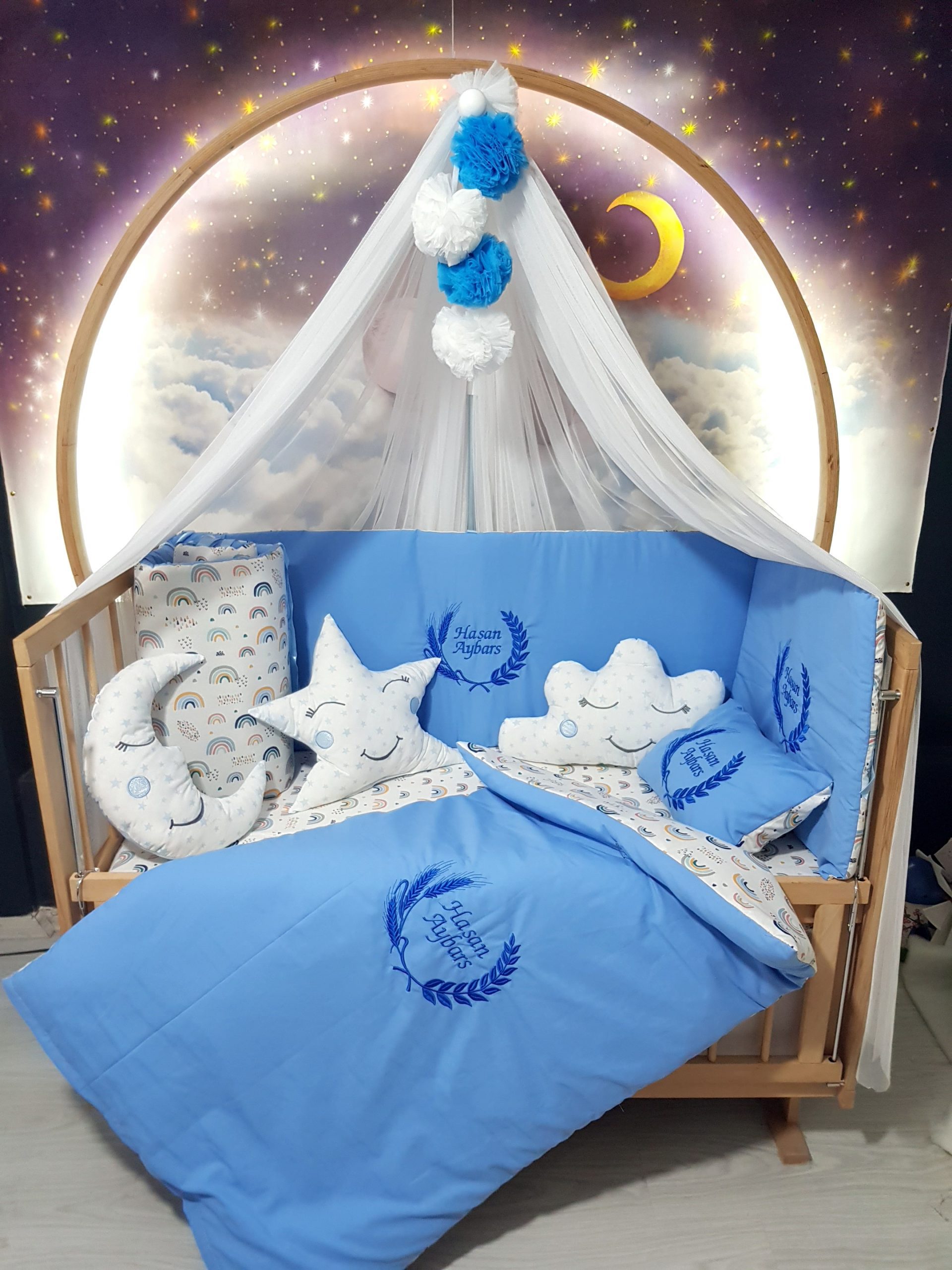 Nakışlı_Uyku_Seti_Bebek_İsimli_Başak_Buğday_Motif_Beşik_Cibinlik_(1) Bebek Odası , Çocuk Odası , Bebek Uyku Seti , Çocuk Uyku Seti , Bebek İsimli Kişiye Özel , Nakışlı Bebek Uyku Seti , İsme Özel Nakışlı Uyku Seti , Bebek İsimli Uyku Seti , Nakışlı Uyku Seti , Yorgan, Çarşaf, Yastık, Nevresim Takımı, Nevresim Seti , Beşik Yan Koruma, Beşik Kenar Korumalık , Lüks Cibinlik , Cibinlik Aparatı , Park Beşik , Mobilya Beşik , Sepet Beşik , Uyku Arkadaşı Yastık , Ay Bulut Yıldız Süs Yastıkları , Nakışlı bebek uyku setleri , Bebek uyku seti , Bebek odası dekorasyonu , Pamuklu bebek uyku seti , Çift yönlü bebek uyku seti , Nakış işlemeli bebek yastığı , Bebek cibinliği