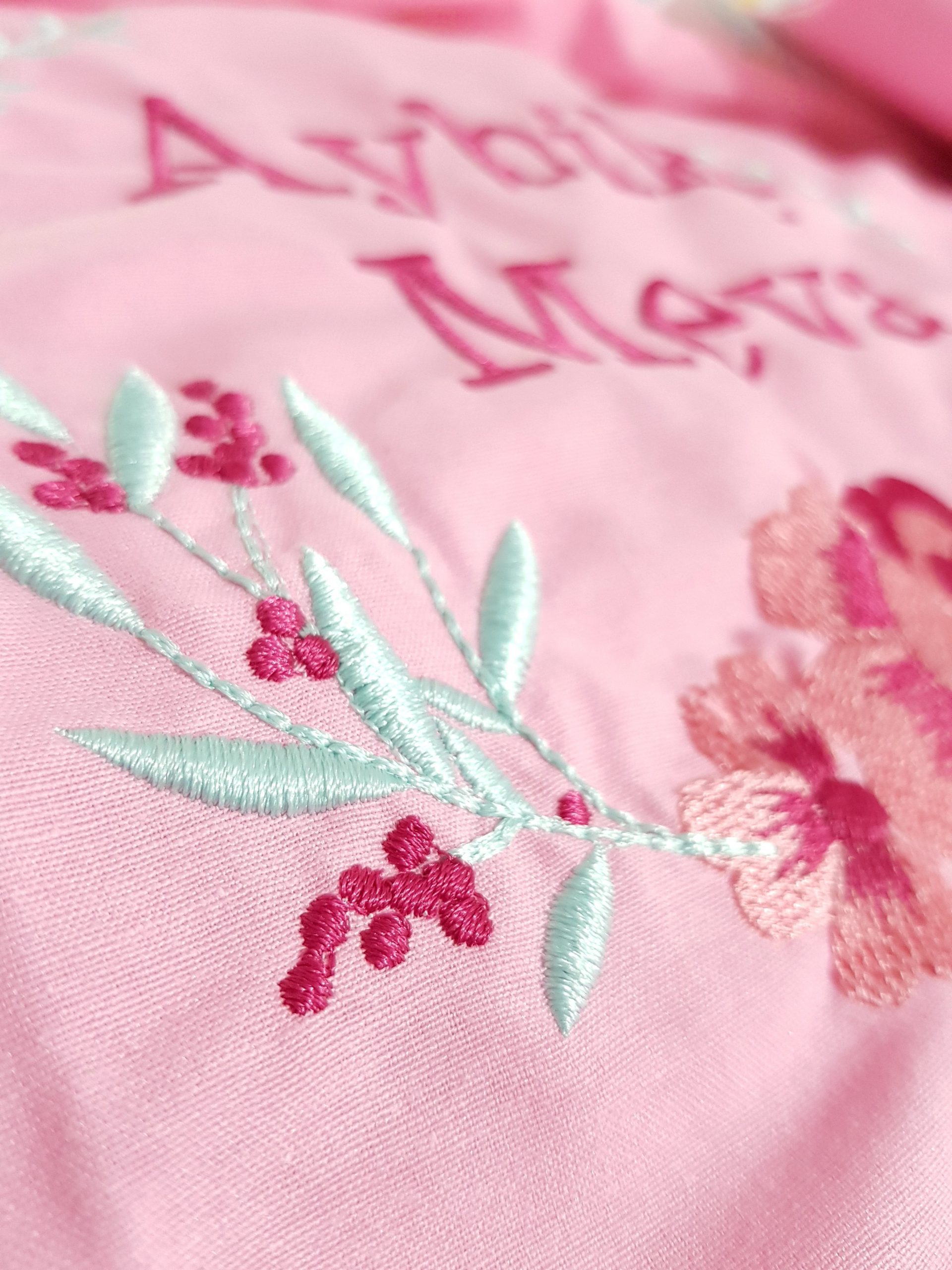 Bebek Odası , Çocuk Odası , Bebek Uyku Seti , Çocuk Uyku Seti , Bebek İsimli Kişiye Özel , Nakışlı Bebek Uyku Seti , İsme Özel Nakışlı Uyku Seti , Bebek İsimli Uyku Seti , Nakışlı Uyku Seti , Yorgan, Çarşaf, Yastık, Nevresim Takımı, Nevresim Seti , Beşik Yan Koruma, Beşik Kenar Korumalık , Lüks Cibinlik , Cibinlik Aparatı , Park Beşik , Mobilya Beşik , Sepet Beşik , Uyku Arkadaşı Yastık , Ay Bulut Yıldız Süs Yastıkları , Nakışlı bebek uyku setleri , Bebek uyku seti , Bebek odası dekorasyonu , Pamuklu bebek uyku seti , Çift yönlü bebek uyku seti , Nakış işlemeli bebek yastığı , Bebek cibinliği