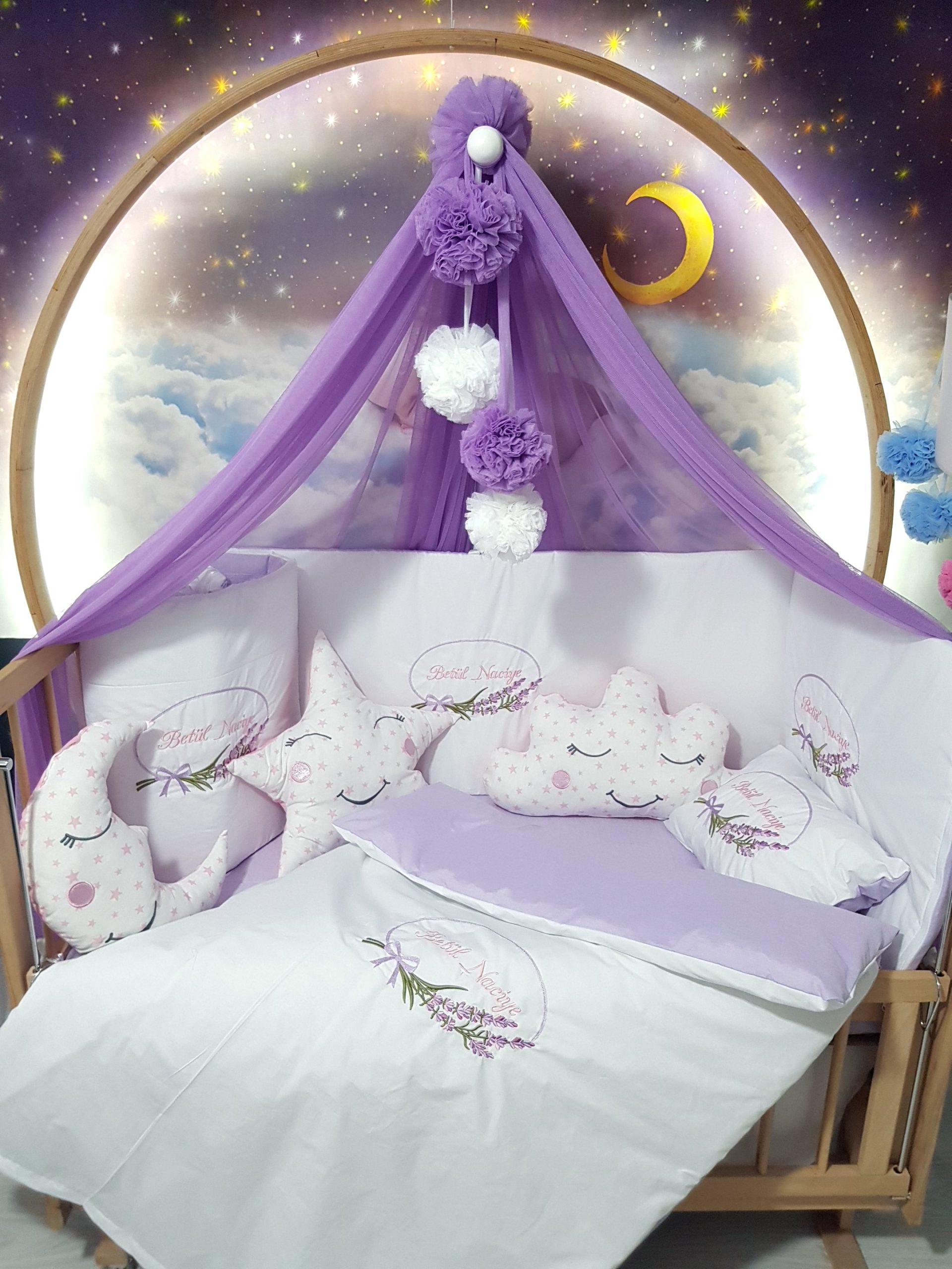 Nakışlı bebek uyku setleri , Bebek uyku seti , Bebek odası dekorasyonu , Pamuklu bebek uyku seti , Çift yönlü bebek uyku seti , Nakış işlemeli bebek yastığı , Bebek cibinliği