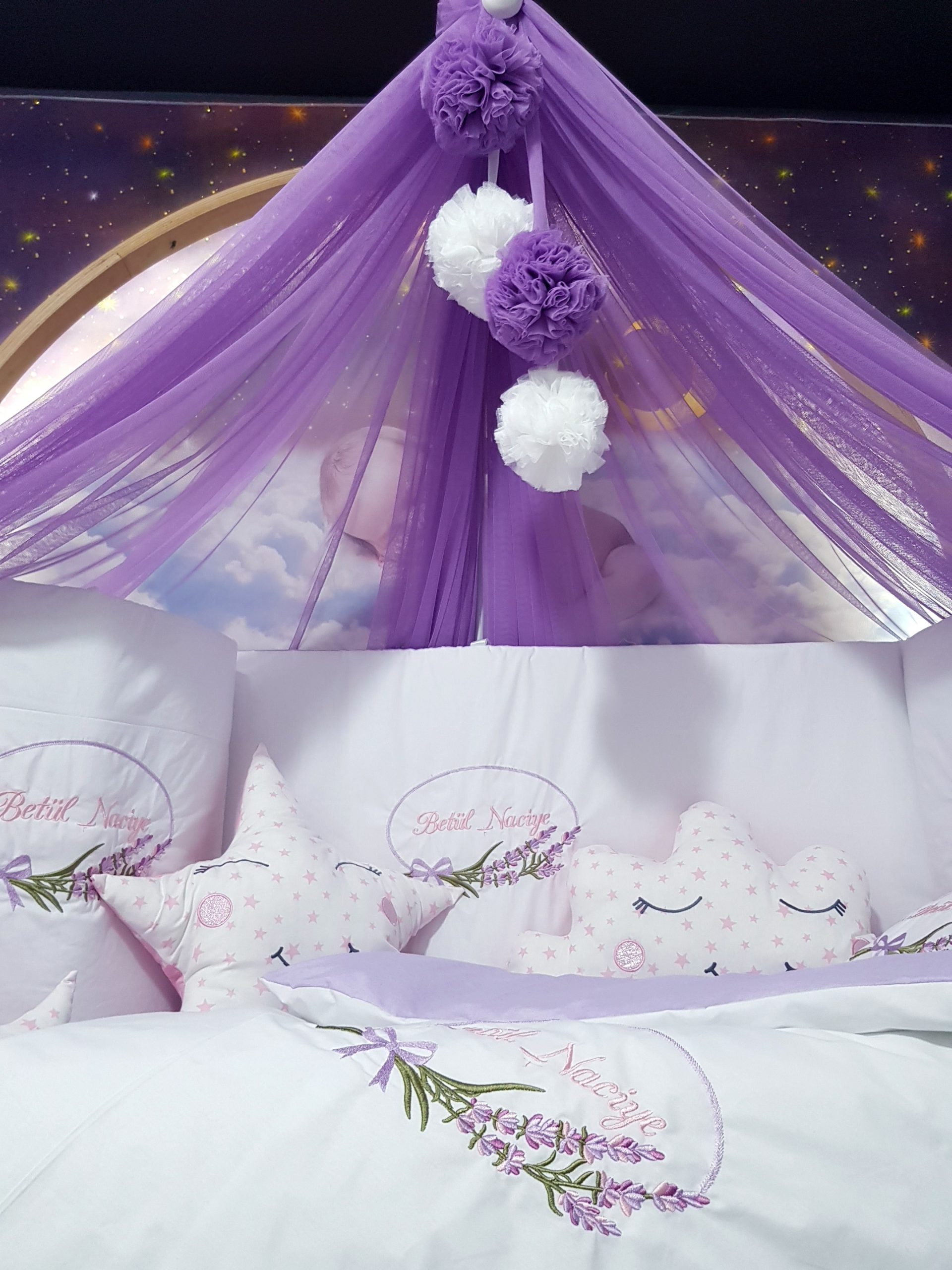 Nakışlı bebek uyku setleri , Bebek uyku seti , Bebek odası dekorasyonu , Pamuklu bebek uyku seti , Çift yönlü bebek uyku seti , Nakış işlemeli bebek yastığı , Bebek cibinliği