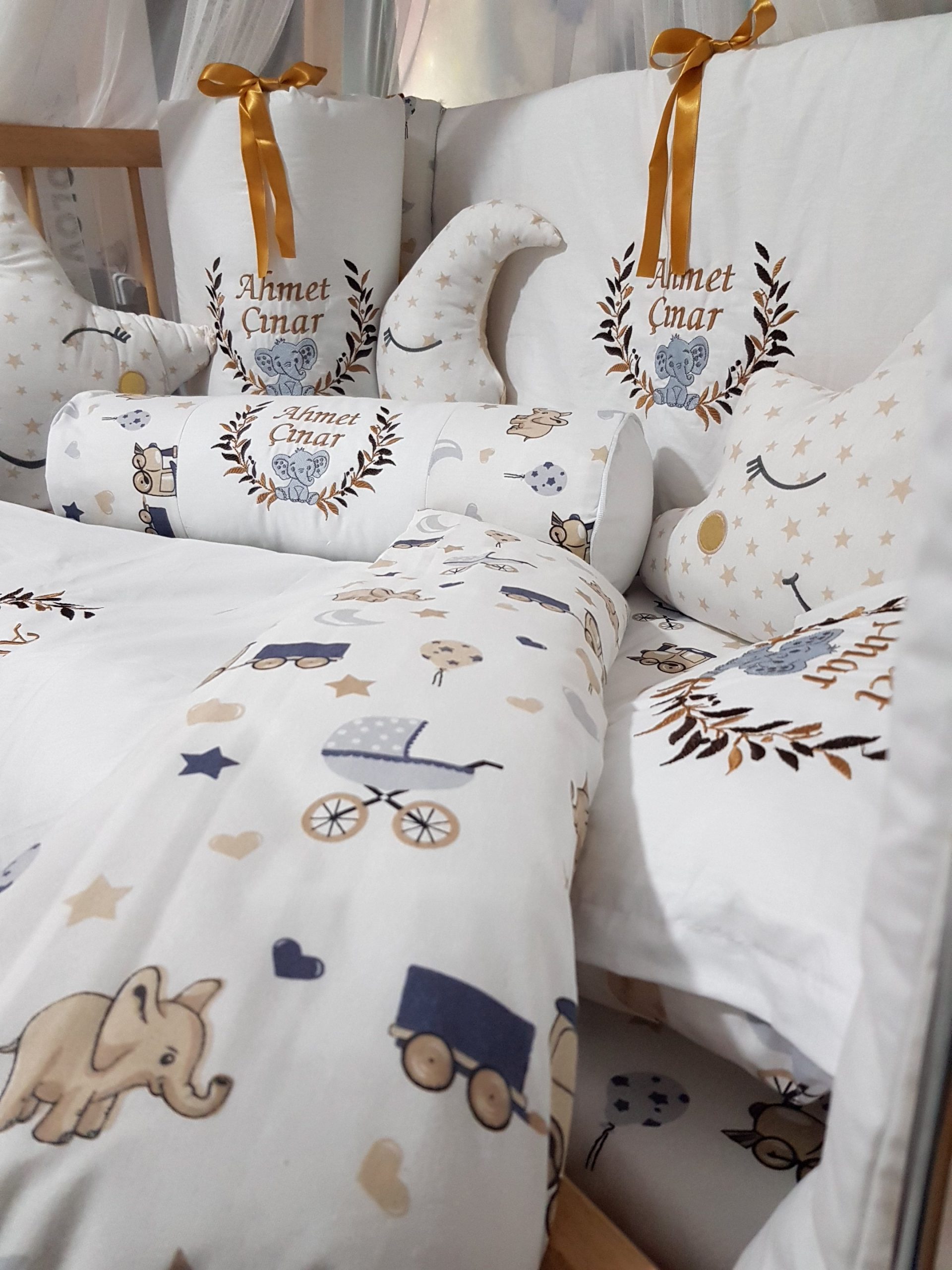 Nakışlı Kırlent, Nakışlı Bebek Yorganı, Nakışlı Bebek Yastığı, Nakışlı Beşik Kenar Koruma, Nakışlı Bebek Uyku Seti