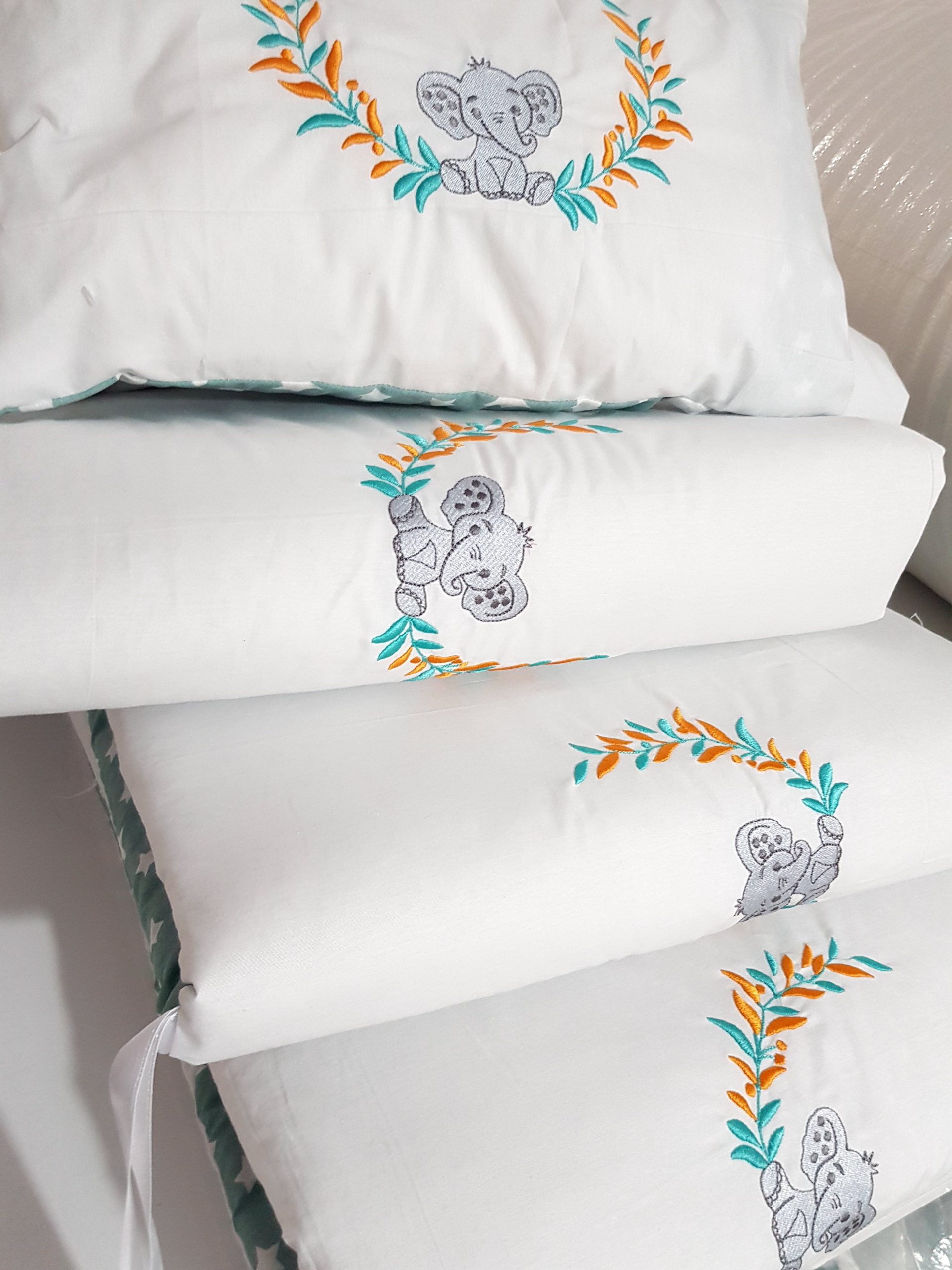 Bebek uyku seti, Bebek odası dekorasyonu, Pamuklu bebek uyku seti, Çift yönlü bebek uyku seti, Nakış işlemeli bebek yastığı