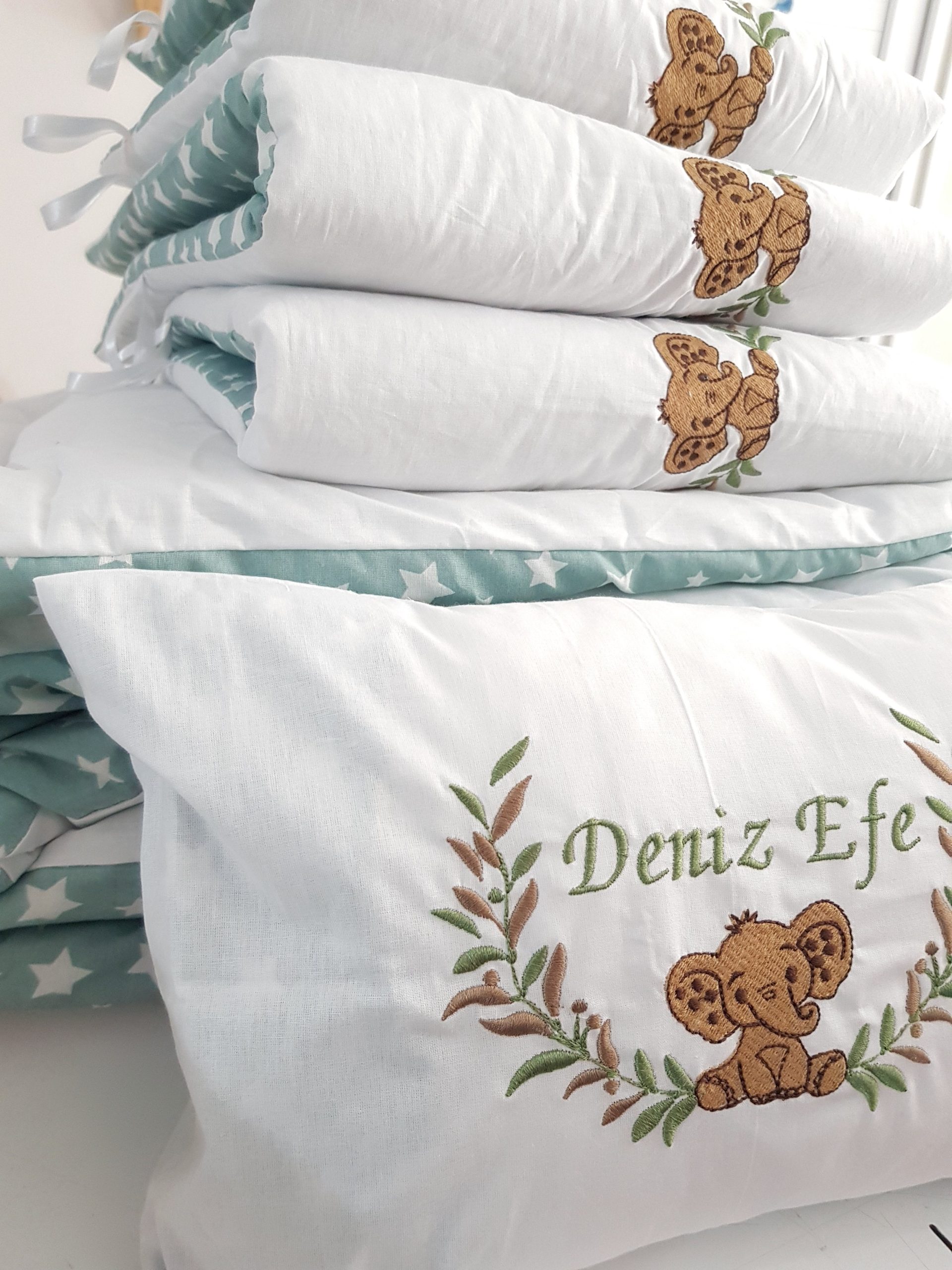 Bebek uyku seti, Bebek odası dekorasyonu, Pamuklu bebek uyku seti, Çift yönlü bebek uyku seti, Nakış işlemeli bebek yastığı