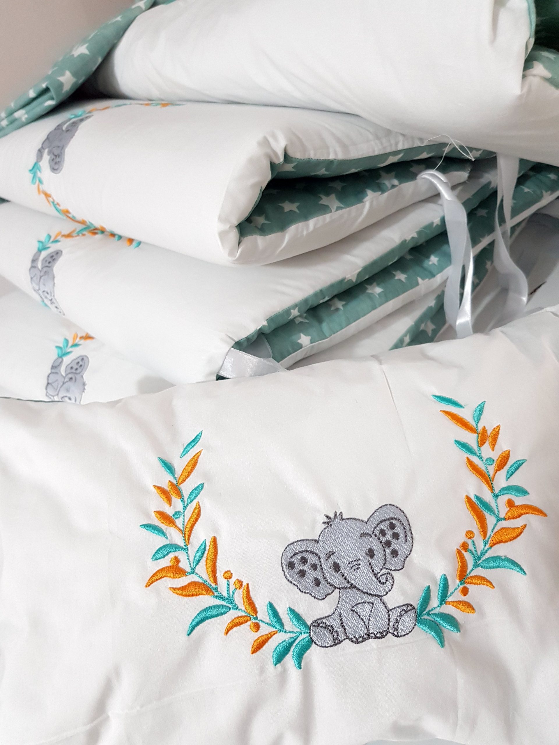 Bebek uyku seti, Bebek odası dekorasyonu, Pamuklu bebek uyku seti, Çift yönlü bebek uyku seti, Nakış işlemeli bebek yastığı