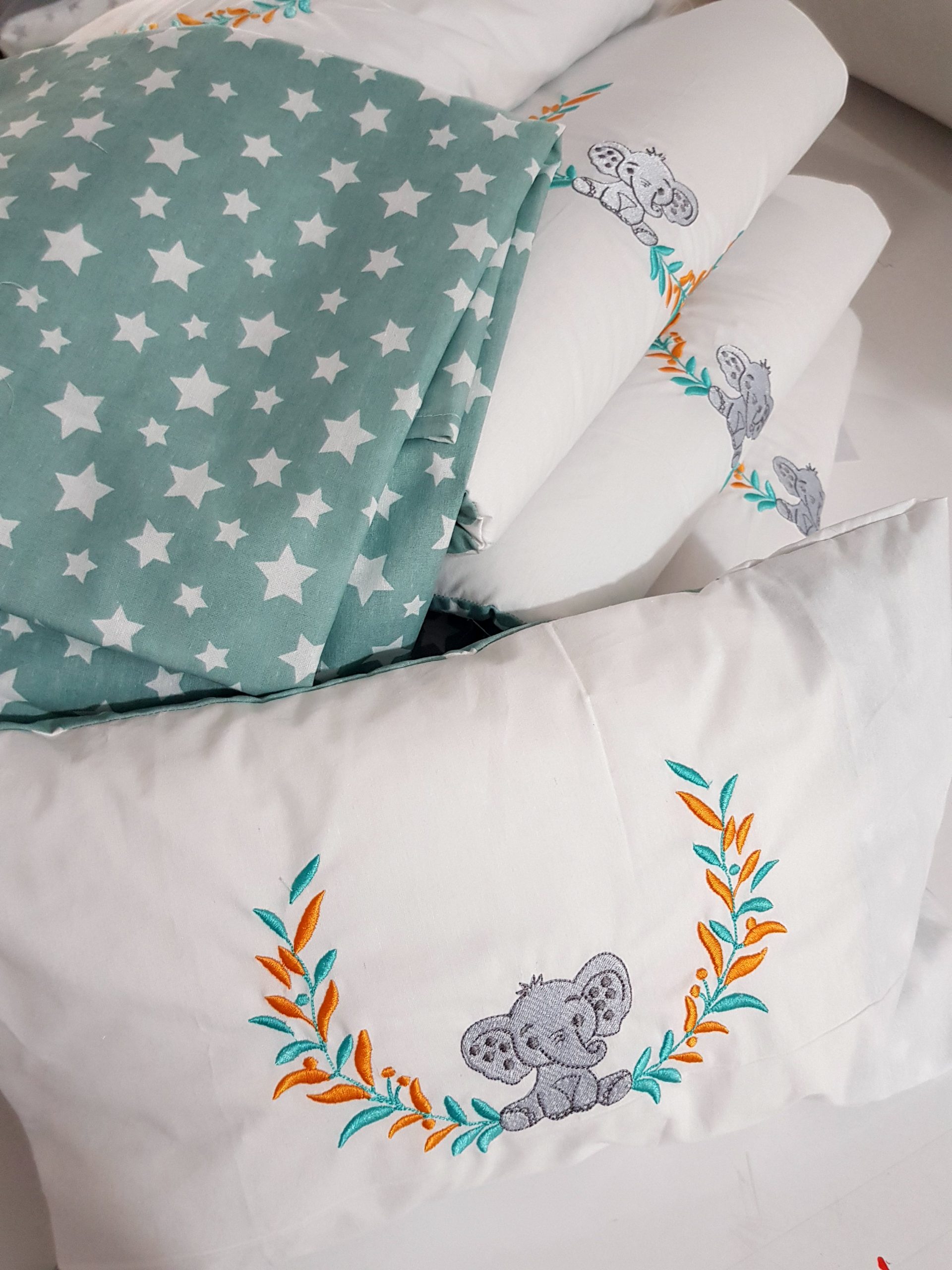 Bebek uyku seti, Bebek odası dekorasyonu, Pamuklu bebek uyku seti, Çift yönlü bebek uyku seti, Nakış işlemeli bebek yastığı
