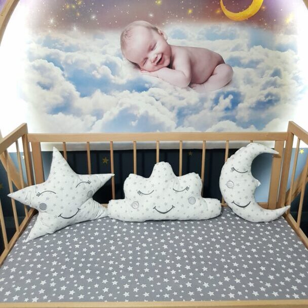 Ay Yastık, Bulut Yastık, Yıldız Yastık, Çocuk Odası, Bebek Odası, Uyku Arkadaşı, Süs Yastıkları, Dekoratif Yastık, Gülen Yüz Yastık, Ay Dede Yastık, Gülen Yüz Nakışlı Yastık, Uyku Yastığı, Süs Yastığı