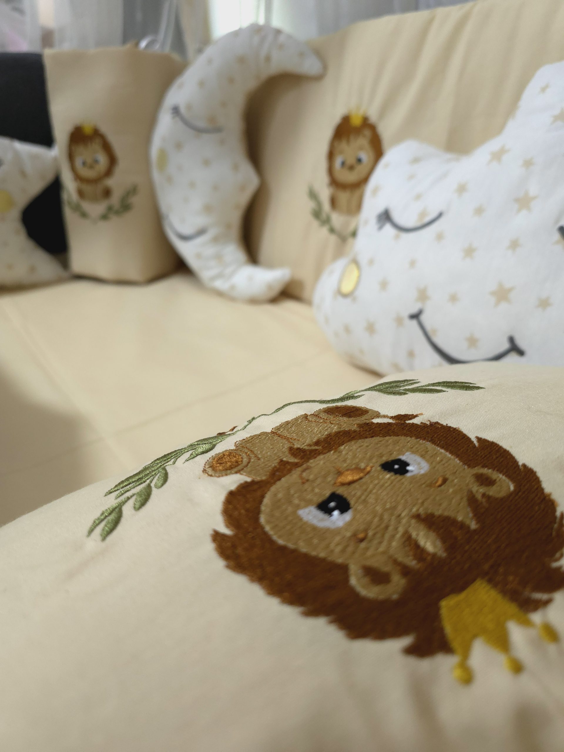 Mobilya Beşik , Sepet Beşik , Uyku Arkadaşı Yastık , Ay Bulut Yıldız Süs Yastıkları , Nakışlı Kırlent