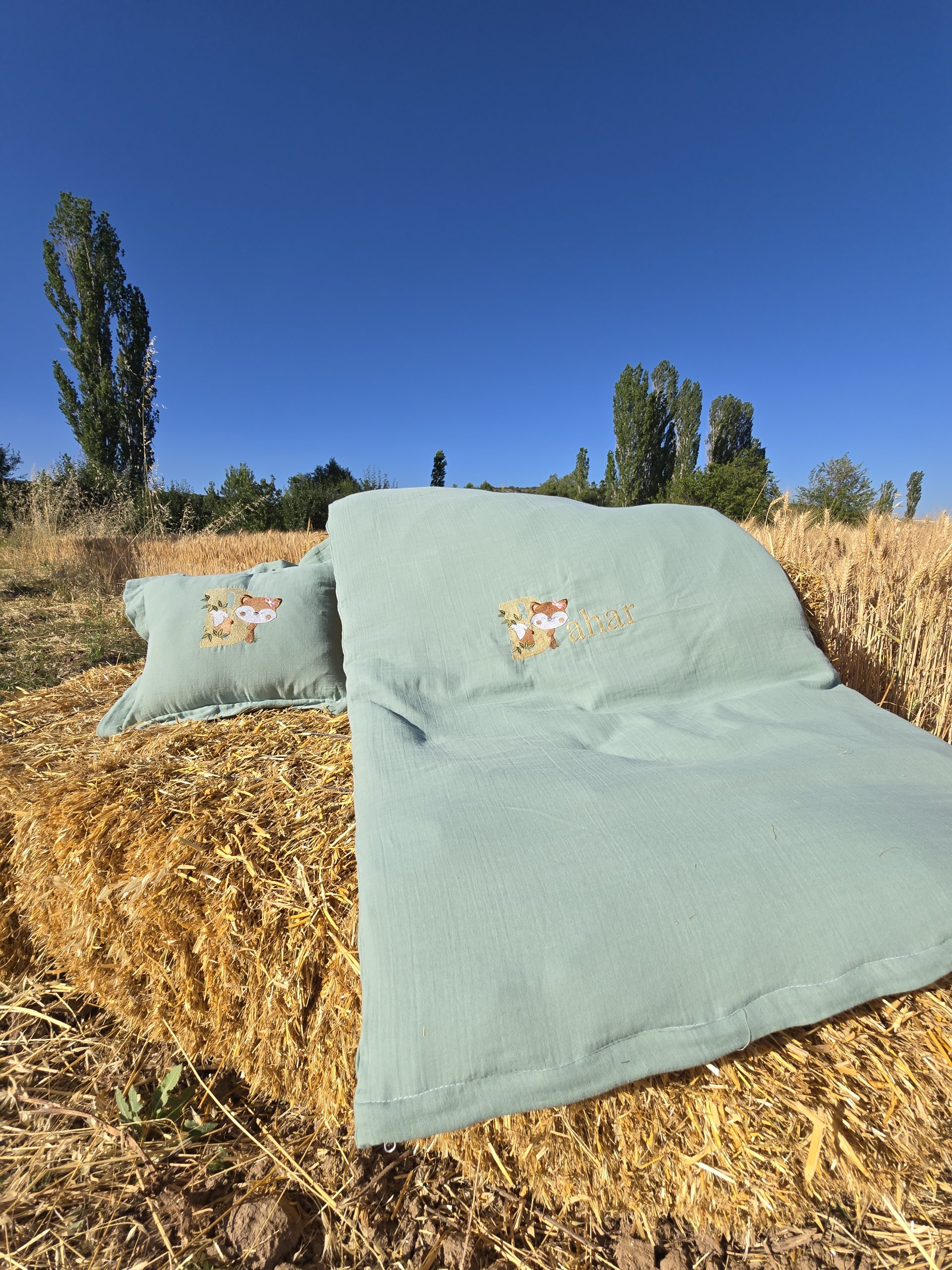 Yeşil_Müslin_Kumaş_Bebek_Uyku_Seti_Battaniye_Pike_Yorgan_Yastık_Nakışlı_(17) Bebek Uyku Seti, Bebek Nevresim Takımı, Nakışlı Müslin Kumaş Battaniye