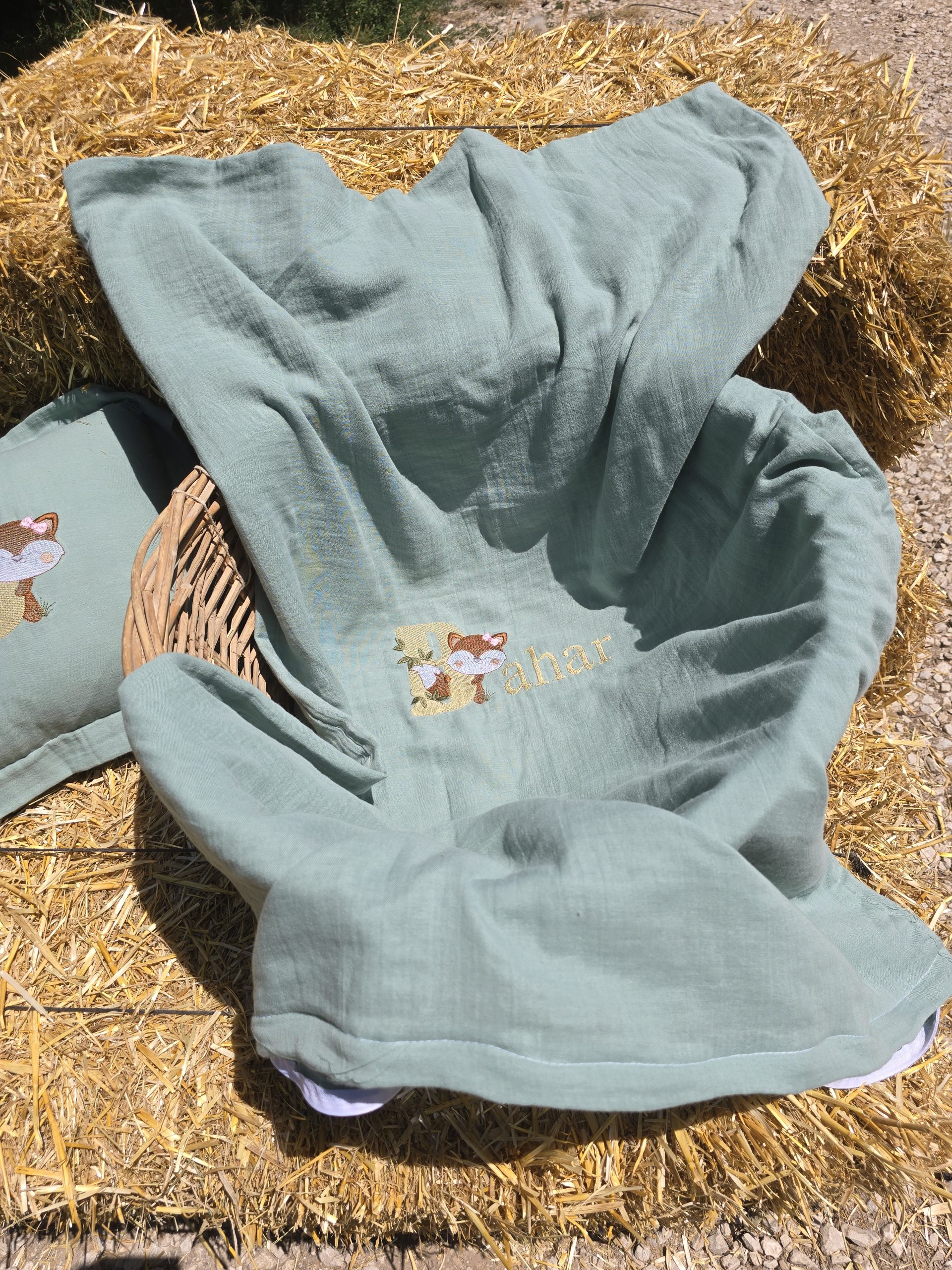 Yeşil_Müslin_Kumaş_Bebek_Uyku_Seti_Battaniye_Pike_Yorgan_Yastık_Nakışlı_(22) Bebek Uyku Seti, Bebek Nevresim Takımı, Nakışlı Müslin Kumaş Battaniye