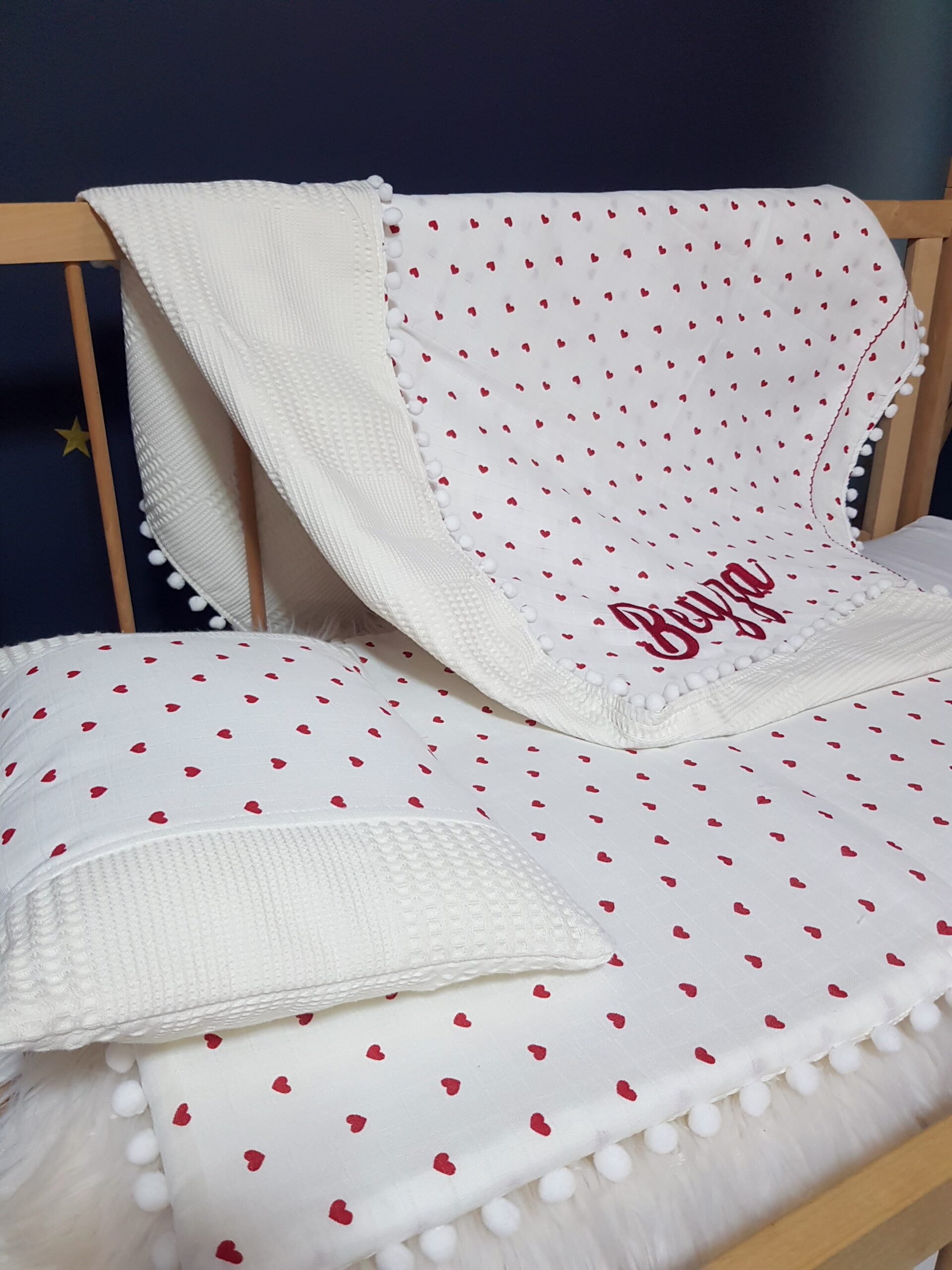 9998LV_nakışlı_isimli_müslin_alt_açma_minderi_battaniye_yastık_küçük_kalpli_(10) isim nakışlı müslin battaniye, alt açma minderi, alt değiştirme seti, isimli battaniye, müslin battaniye