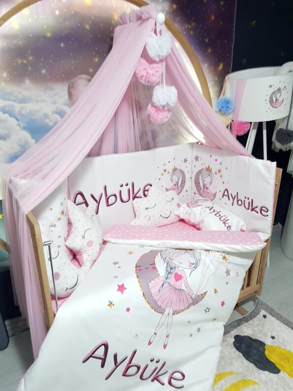 İsimli bebek uyku seti sayesinde bebeğinizin ismini taşıyan şık bir uyku setine sahip olabilirsiniz.