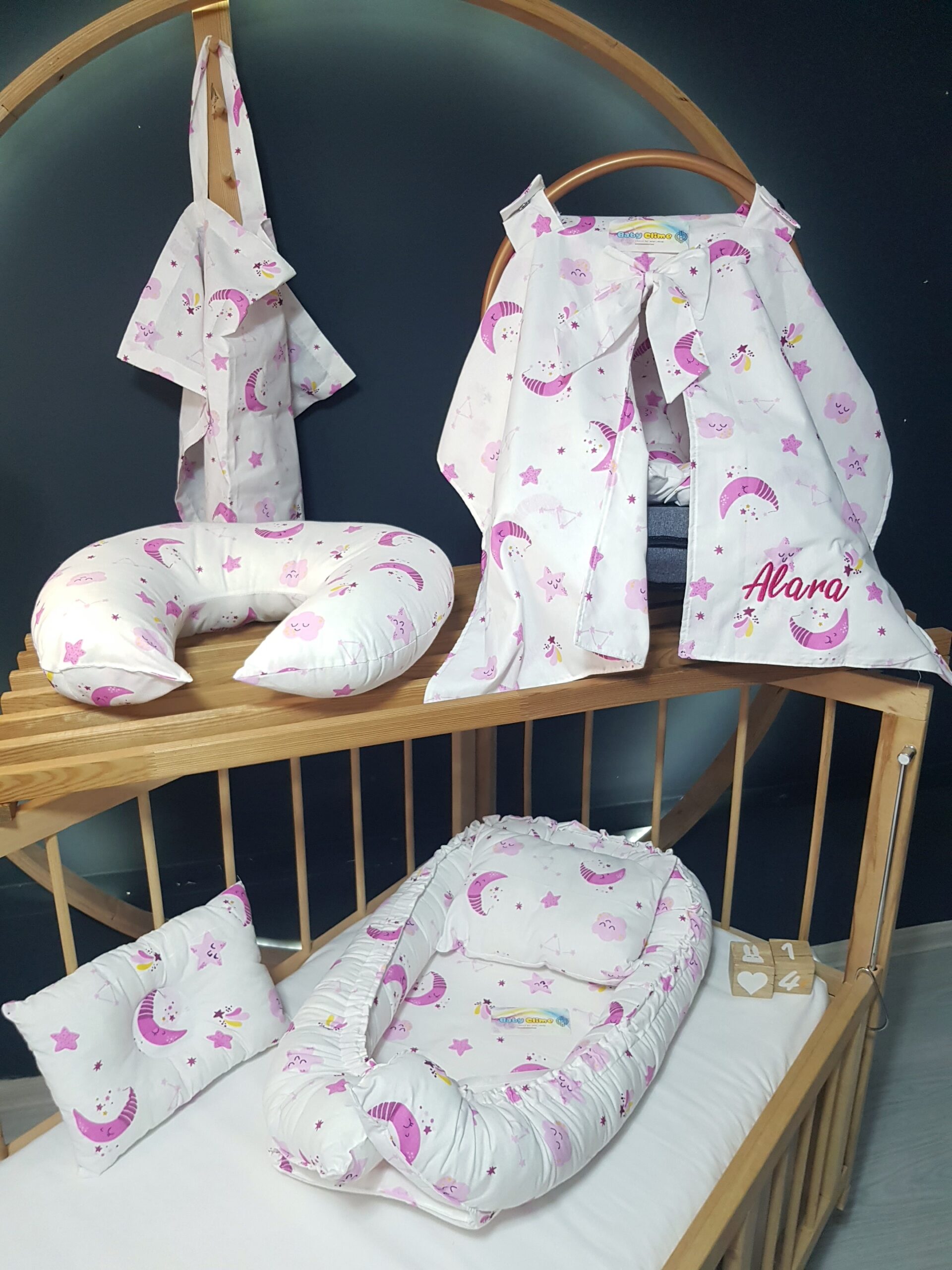 7_parça_bebek_ihtiyaç_seti_isimli_puset_örtüsü_pembe_(2) 7 parça bebek ihtiyaç seti, isim nakışlı puset örtüsü, anne yanı bebek yatağı, bebek bakım seti, anne bebek ürünleri