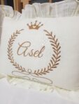 bebek_karyolası_isimli_müslin_kırlent_B9_Asel