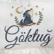 İsimli nakışlı 4 katlı %100 pamuk müslin hastane çıkışı seti (0–3 ay)