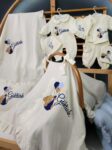 nakışlı müslin hastane çıkışı seti, 10 parça hastane çıkışı, isimli bebek tulumu, nakışlı yenidoğan seti
