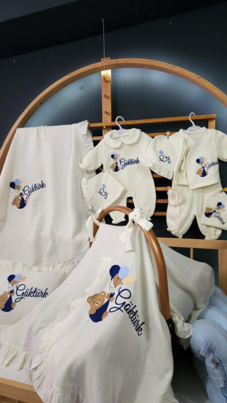 nakışlı müslin hastane çıkışı seti, 10 parça hastane çıkışı, isimli bebek tulumu, nakışlı yenidoğan seti
