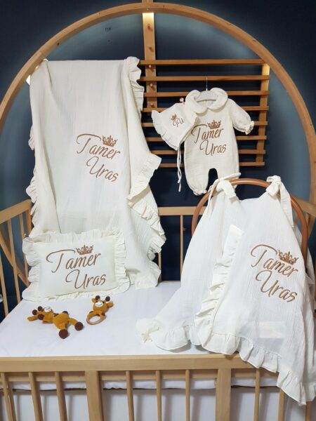 yenidoğan müslin hastane çıkışı