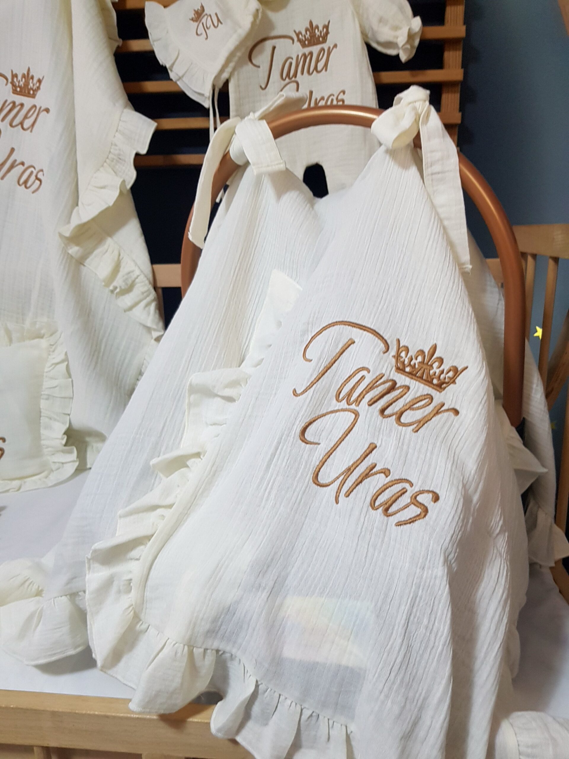 müslin-hastane-çıkışı-tulum-battaniye-kırlent-M11_1-(7) yenidoğan müslin hastane çıkışı