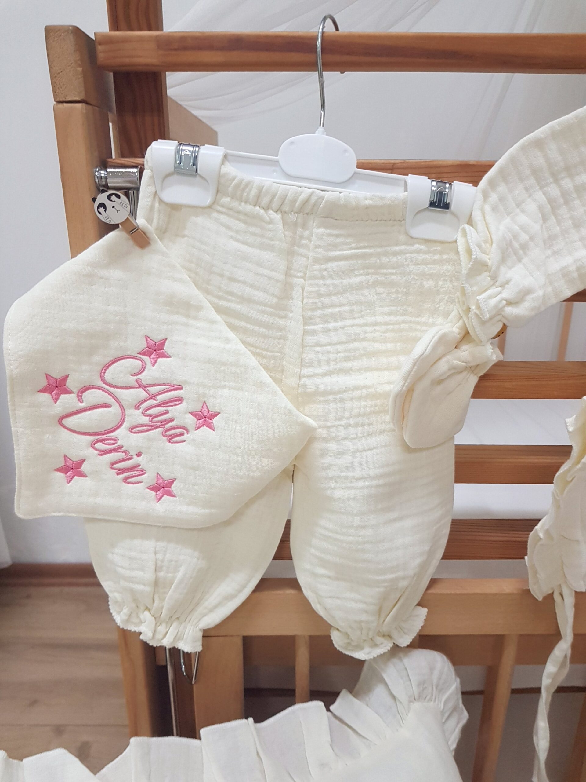 10-parça-hastane-çıkışı-müslin-yenidoğan-M9-(3) %100 pamuk hastane çıkışı seti